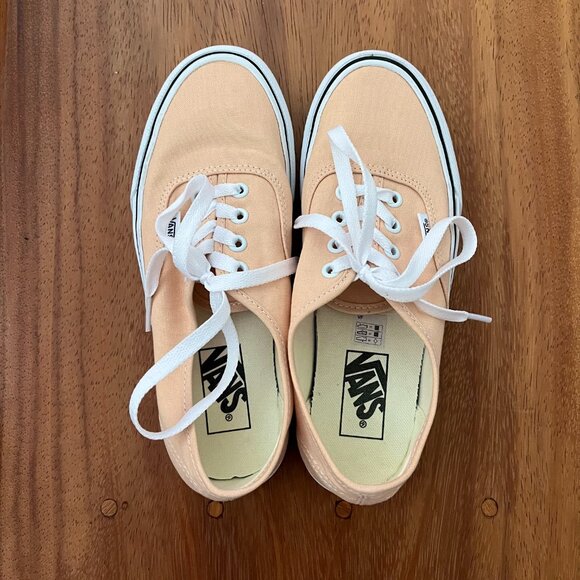 Vans - Picture 2 of 2